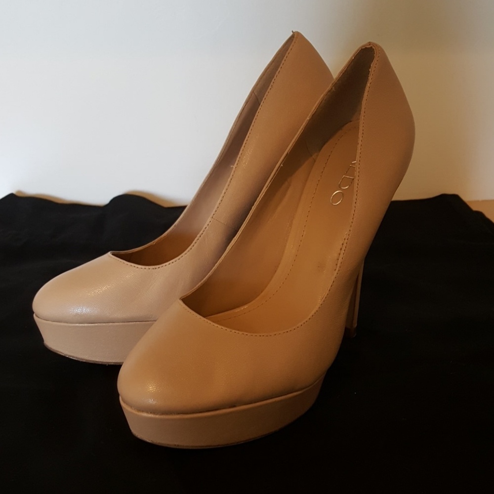 Aldo heels nude size 7 -0039